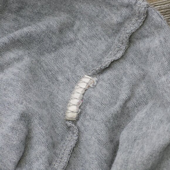 Roots Athletics Pullover Kids 3T Long Sleeve Shirt Unisex - Picture 4 of 4